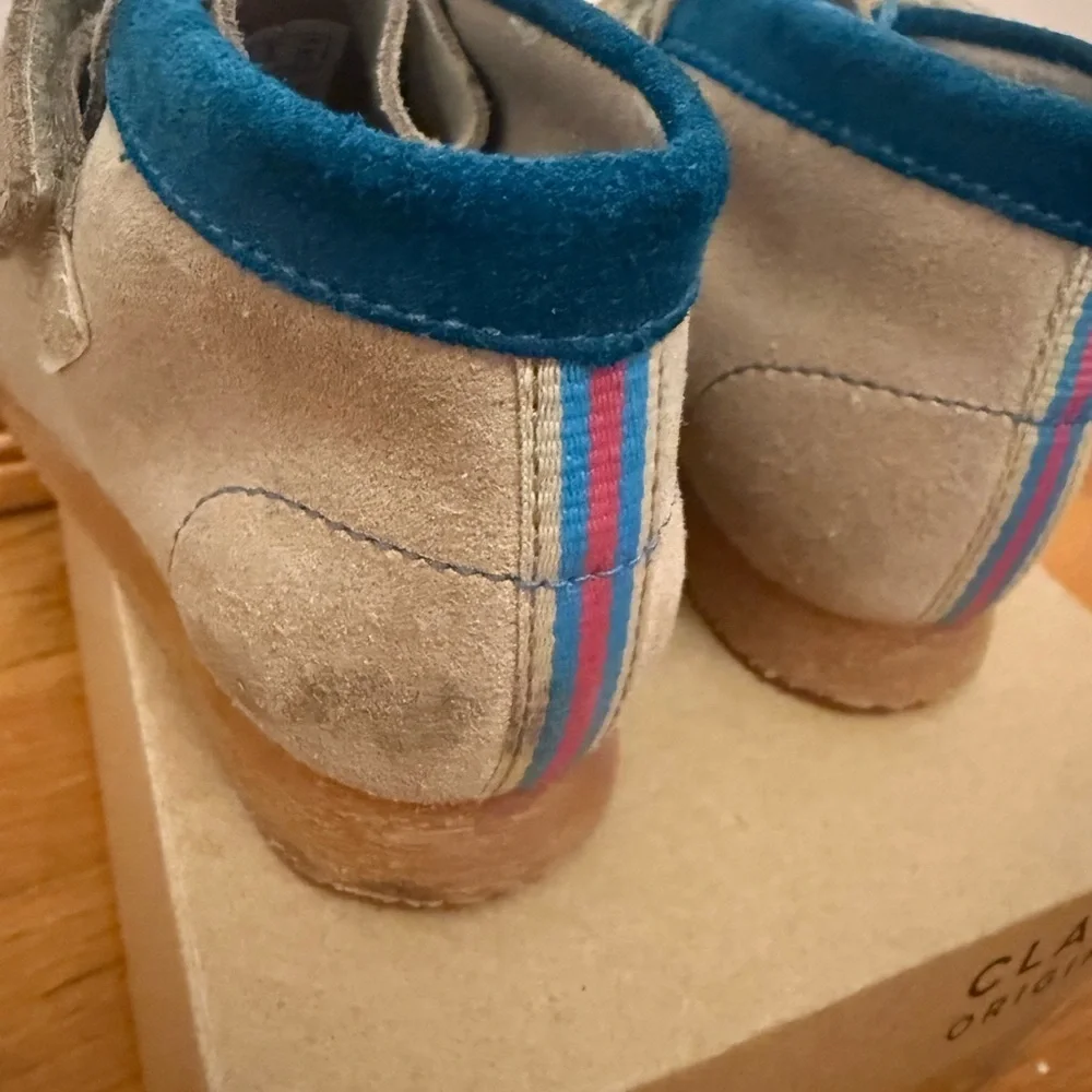 Clarks Originals Wallabee Boot Little Kids 7 Sand Combi EUC Tan Aqua
